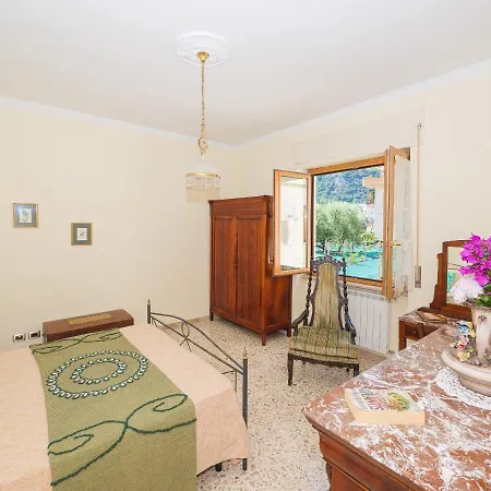 Aranci 67, Station & Vesuvius View Apartament Półwysep Sorrentyński