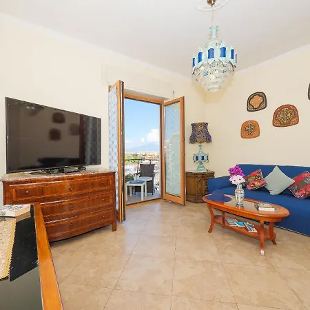 Aranci 67 - Centre And Vesuvius View * Sorrent