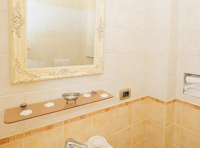 Aranci 67- Up Station & Vesuvius View *