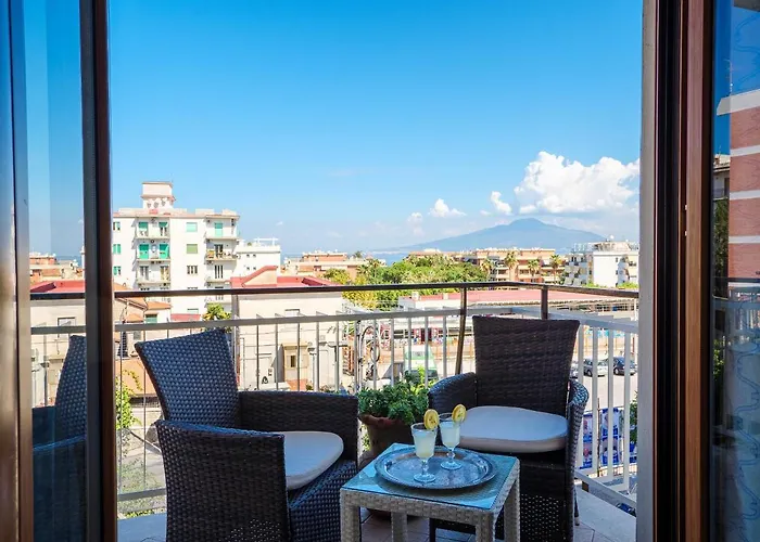 شقة Aranci 67- Up Station & Vesuvius View *